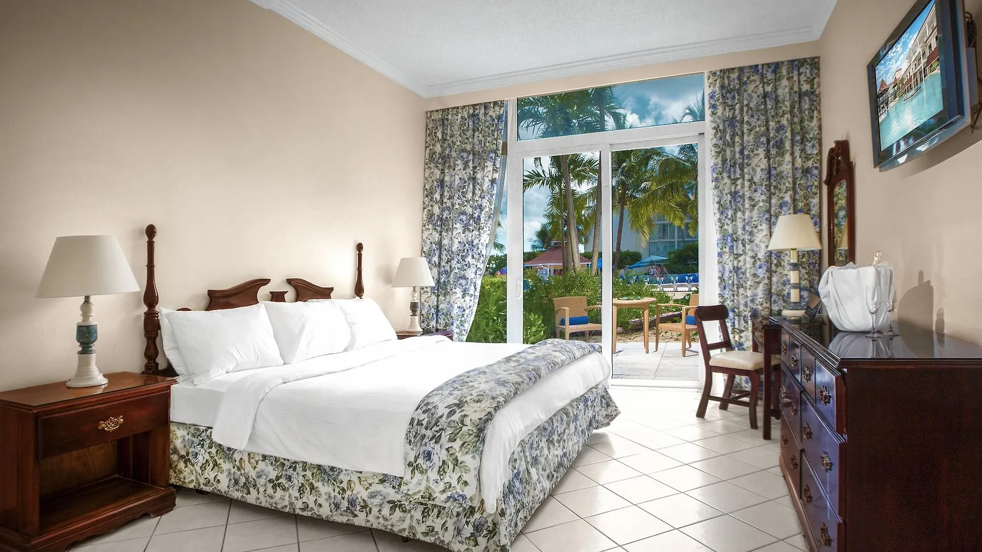 Breezes Resort & Spa All Inclusive, Bahamas (Adults Only) Nassau